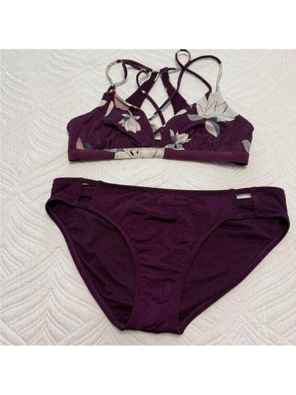 Athleta Women’s Purple 2 Piece Bikini Swimsuit. Size Mixed